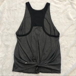 Lululemon Clip-In Tank Size 6!